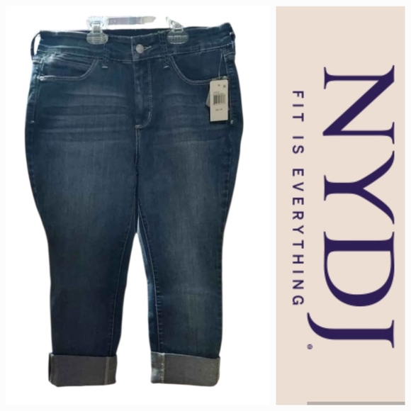 NWT NYDJ Women's Cuffed Ankle Straight Jeans Petite - Picture 3 of 9